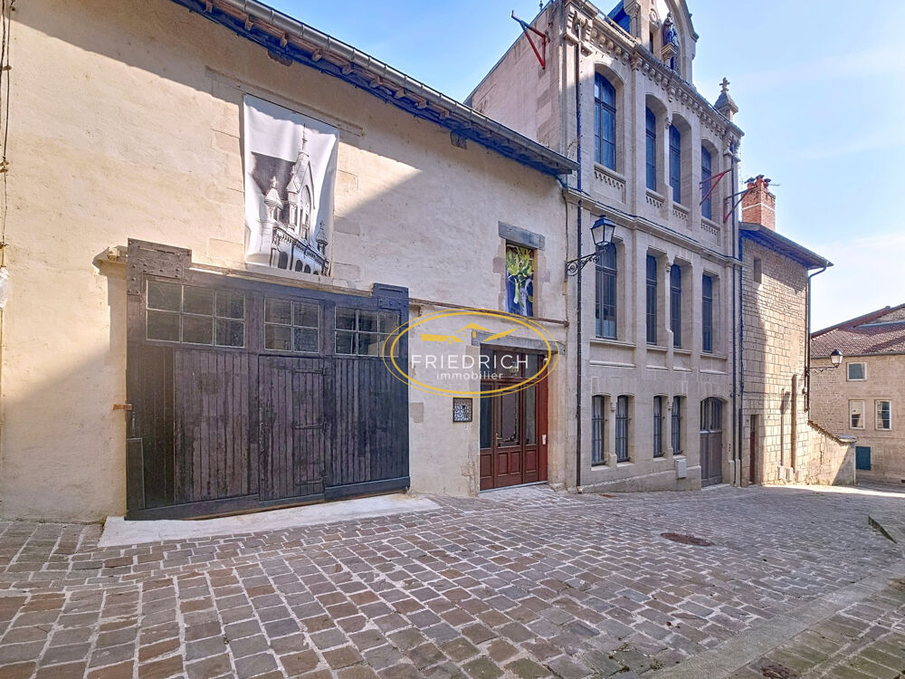 Bâtisse gothique du XVIII ème siècle