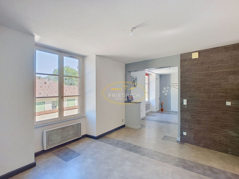 BEL APPARTEMENT QUARTIER RENAISSANCE