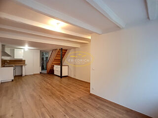  Appartement à louer 3 pièces 75 m²