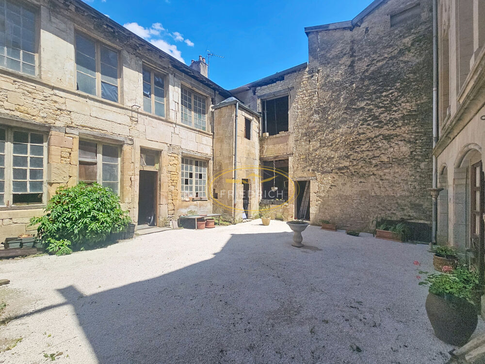 Bâtisse gothique du XVIII ème siècle