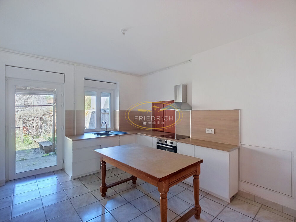 MAISON DE VILLAGE TYPE F4bis PROCHE DU CENTRE VILLE - GONDRECOURT-LE-CHÂTEAU