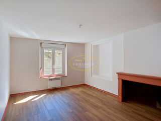  Maison à louer 5 pièces 90 m²