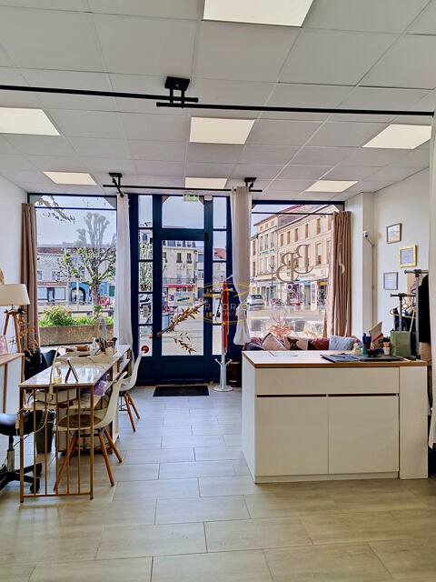   LOCAL COMMERCIAL ou PROFESSIONNEL - Centre-ville 