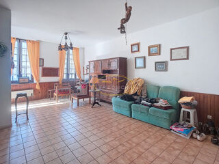  Immeuble � vendre 380 m�