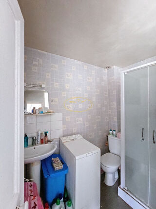  Immeuble à vendre 5 pièces 153 m²