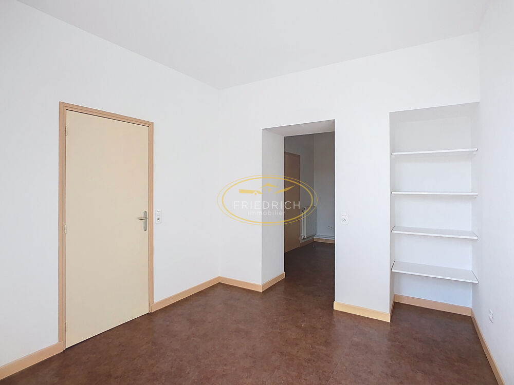 APPARTEMENT T5 AVEC ENTRÉE INDÉPENDANTE - CENTRE VILLE DE SAINT-MIHIEL