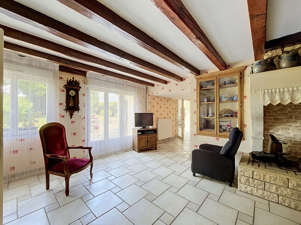 JOLIE MAISON DE VILLAGE