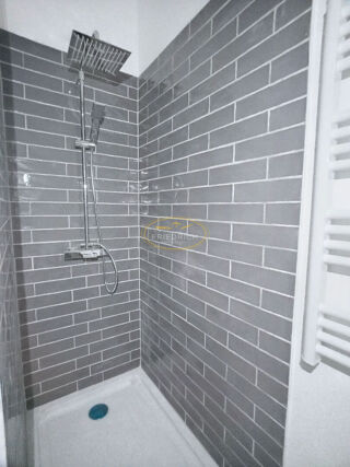 Appartement à louer 3 pièces 73 m²