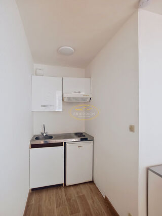  Appartement à louer 1 pièce 22 m²