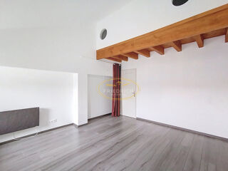 Appartement à louer 4 pièces 90 m²