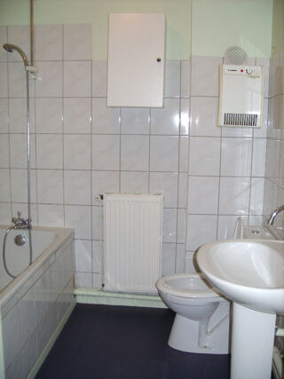  Appartement à louer 4 pièces 74 m²