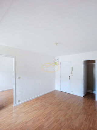  Appartement à louer 2 pièces 34 m²