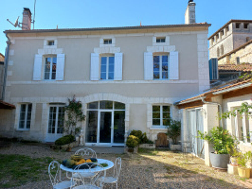 Maison de village. Excellentes prestations.