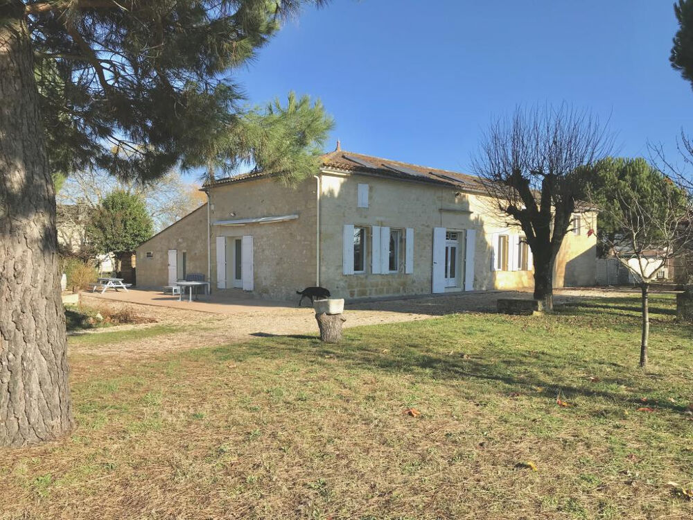 Vente Maison PROPRIETE SAINT EMILION. 380 M2 DE SURFACE HABITABLE ET 2800 M2 DE TERRAIN AVEC PISCINE St emilion