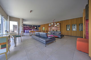  Propriété/château à vendre 7 pièces 230 m²