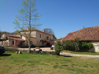  Maison à vendre 15 + pièces 390 m²