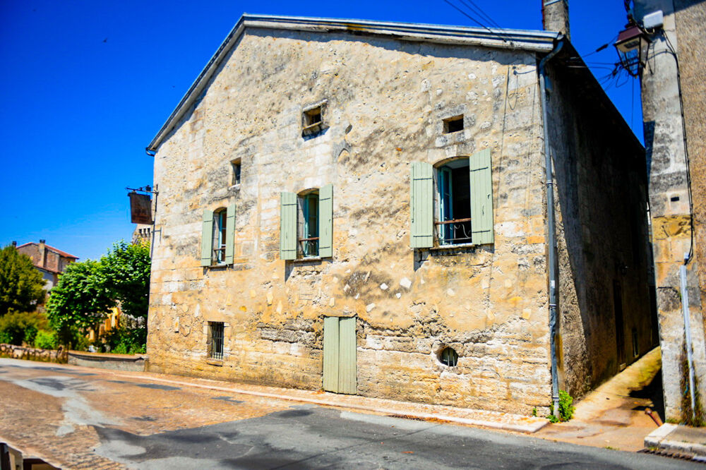 Vente Maison Sous les Tilleuls de Bourdeilles, une adresse d'exception au cœur du Périgord Vert Bourdeilles