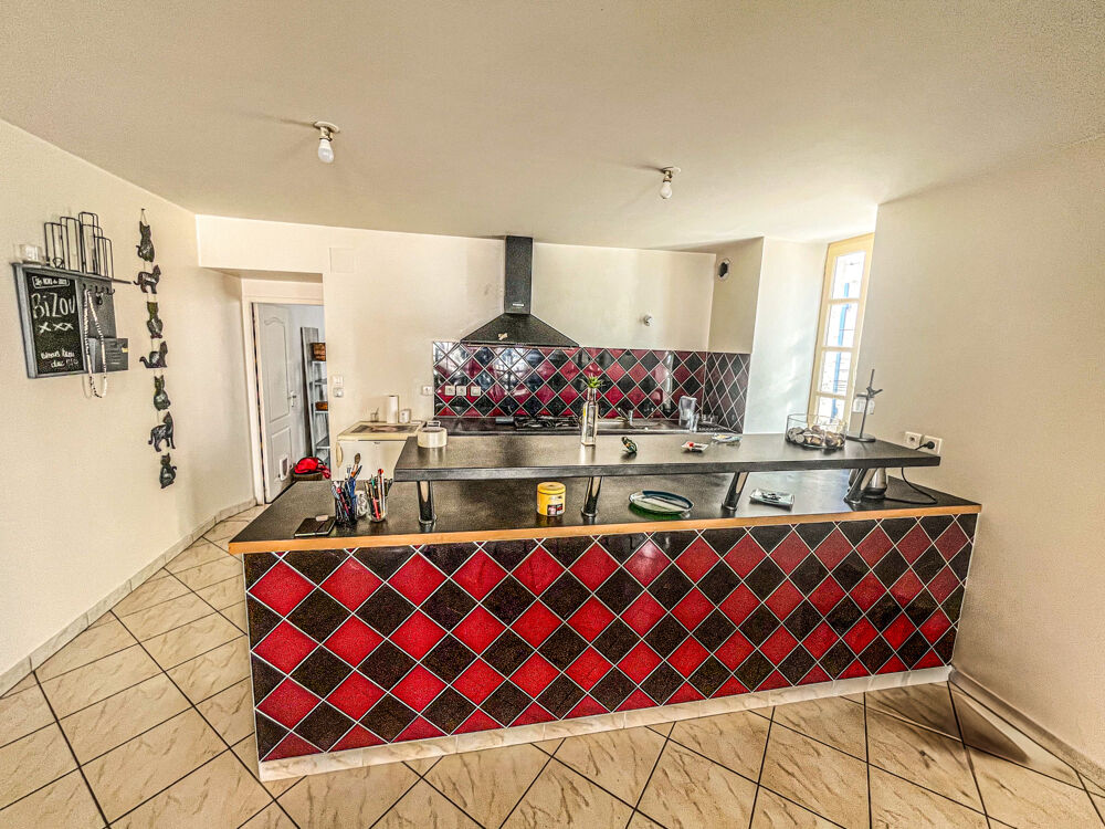 Vente Immeuble Brantôme-en-Périgord, Immeuble de caractère 250 m2, emplacement premium, projet artistique ou restaurant avec Brantome