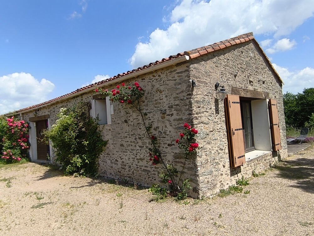 Demeure de charme en pierre sur 3 hectares Havre de paix et potentiel locatif