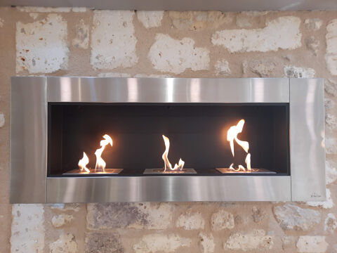   Immeuble de caractère avec local professionnel au cœur de Brantôme, Dordogne 