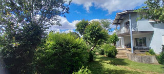  Maison � vendre 8 pi�ces 220 m� Carignan de bordeaux
