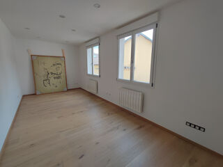  Maison à vendre 9 pièces 325 m²