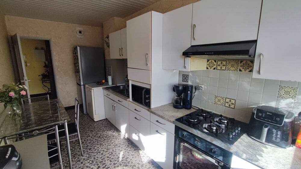 Appartement T4 82M2 LES GRAVEROTS Grand-Charmont