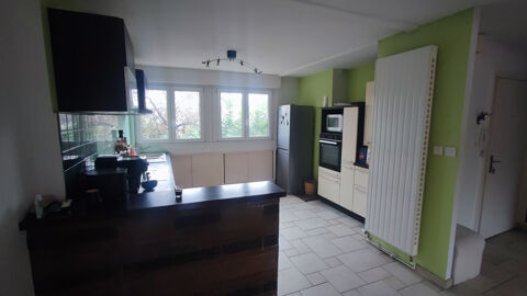  Appartement � louer 4 pi�ces 101 m�