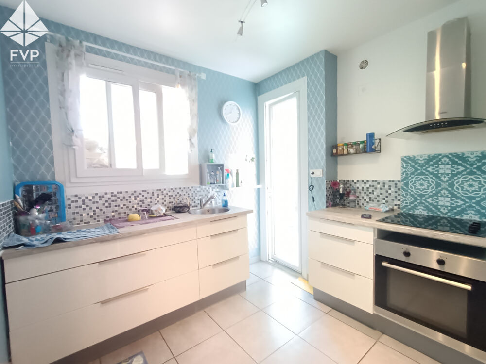 Vente Appartement LA GARDE LE ROCHER - TYPE 4 RENOVE - VENDU LIBRE - VUE DEGAGEE La garde