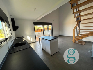 Maison à louer 4 pièces 100 m²