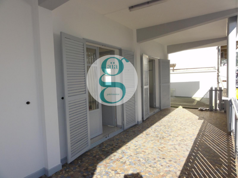   Bureaux centre-ville St-Denis 133m2 