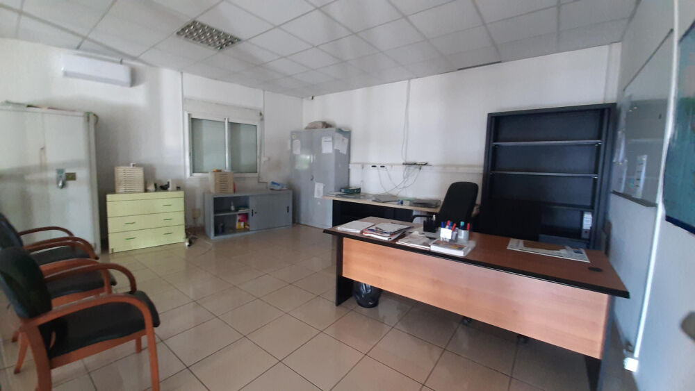  A LOUER 250 m2 BUREAUX ST ANDRE St andre