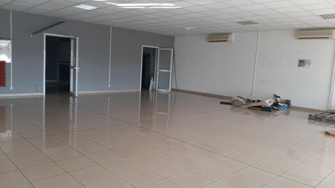   A LOUER 250 m2 BUREAUX ST ANDRE 