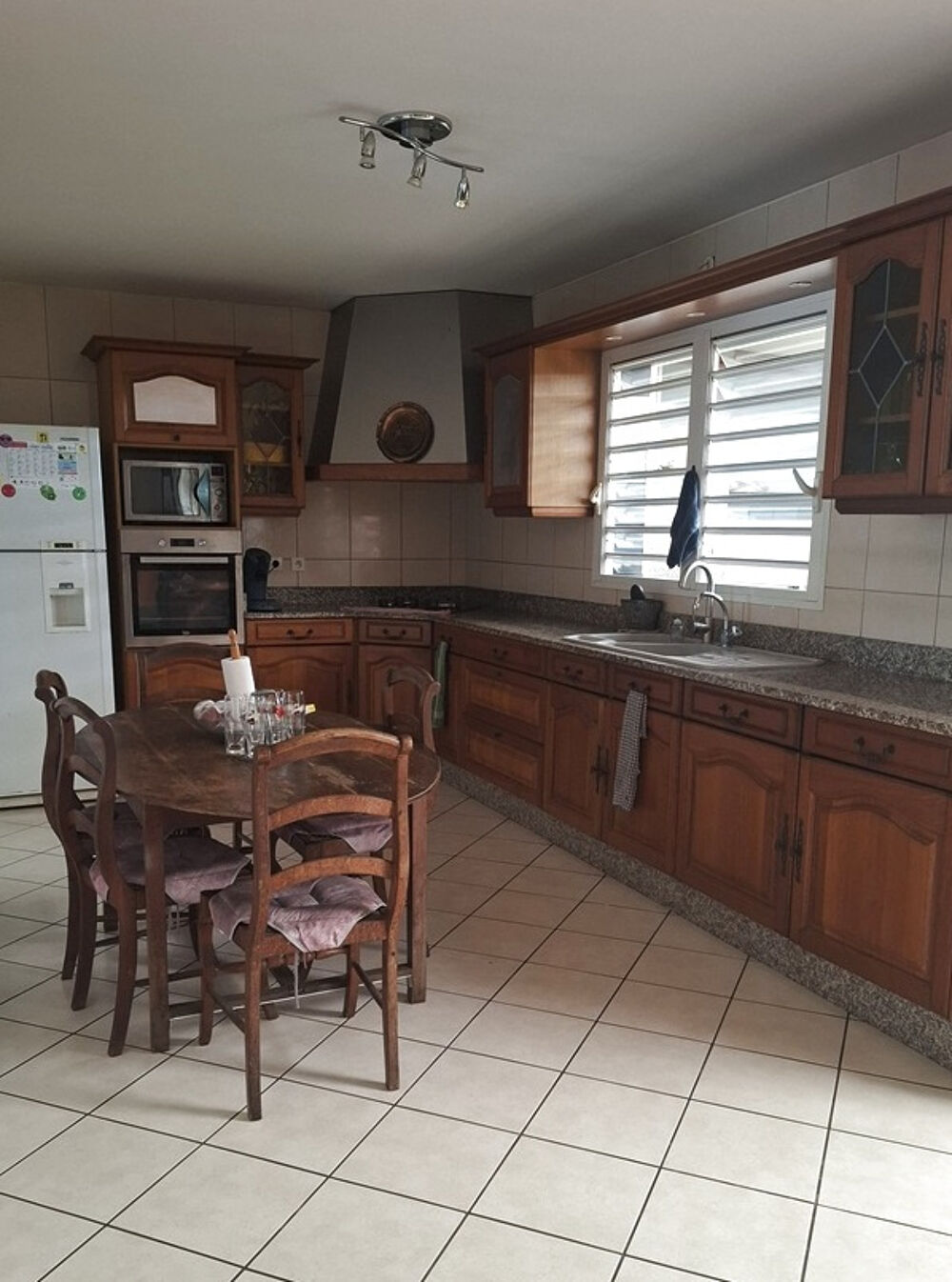 A VENDRE VILLA F7 240m2 / 650m2 - idéale pour une famille d'accueil ou recomposée - Champ Borne - Saint André