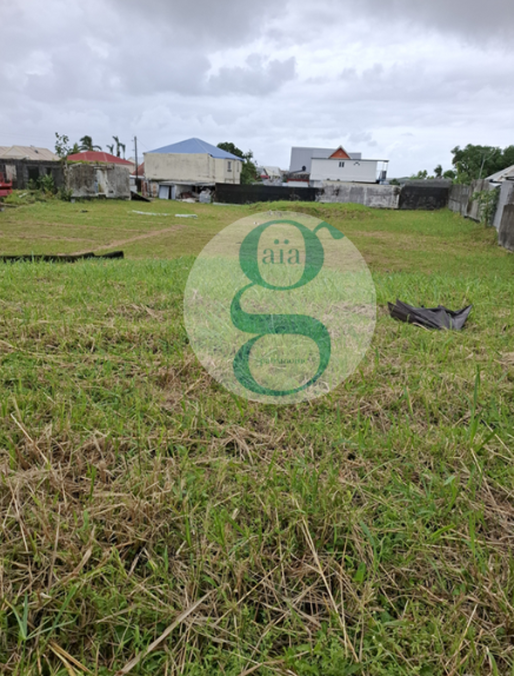 Vente Terrain Terrain de 2834m2 à vendre au coeur de ville de Saint André, idéal investisseur St andre