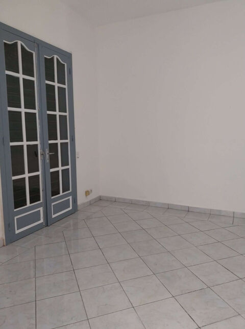 LOCAL PROFESSIONNEL  44m2 A LOUER - ST Andr&eacute; - Ville 1000 97440 St andre