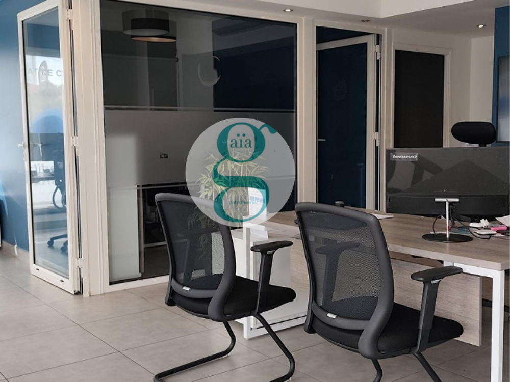   Local RDC - 70m2 - St André centre St andre