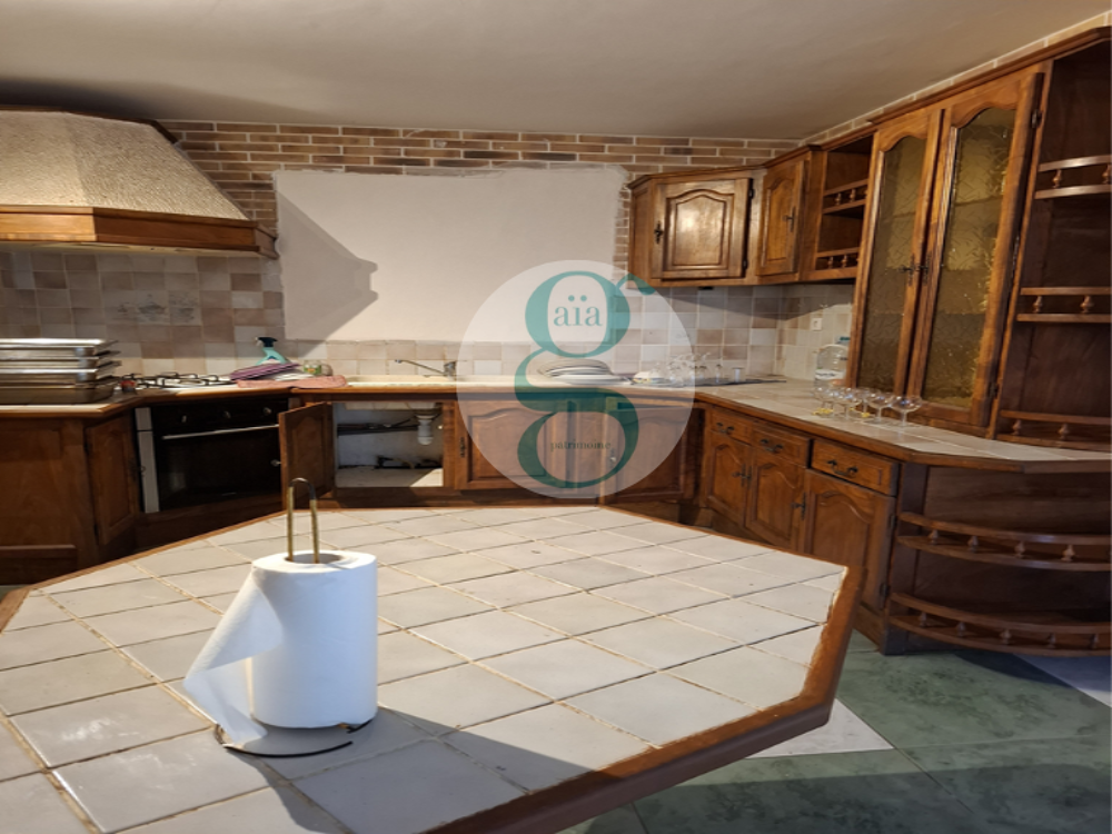 A vendre f5/6 d'env. 118m2 sur 292 m2 de terrain, bras des chevrettes, Saint André