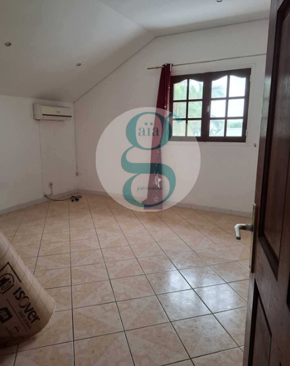 A vendre f5/6 d'env. 118m2 sur 292 m2 de terrain, bras des chevrettes, Saint André
