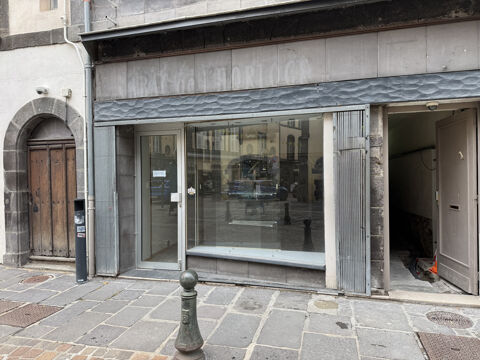 LOCAL COMMERCIAL sous bail en date du 1/9/2025 / D'ACTIVIT&Eacute; 23m2 &agrave; RIOM 63200 67500 63200 Riom