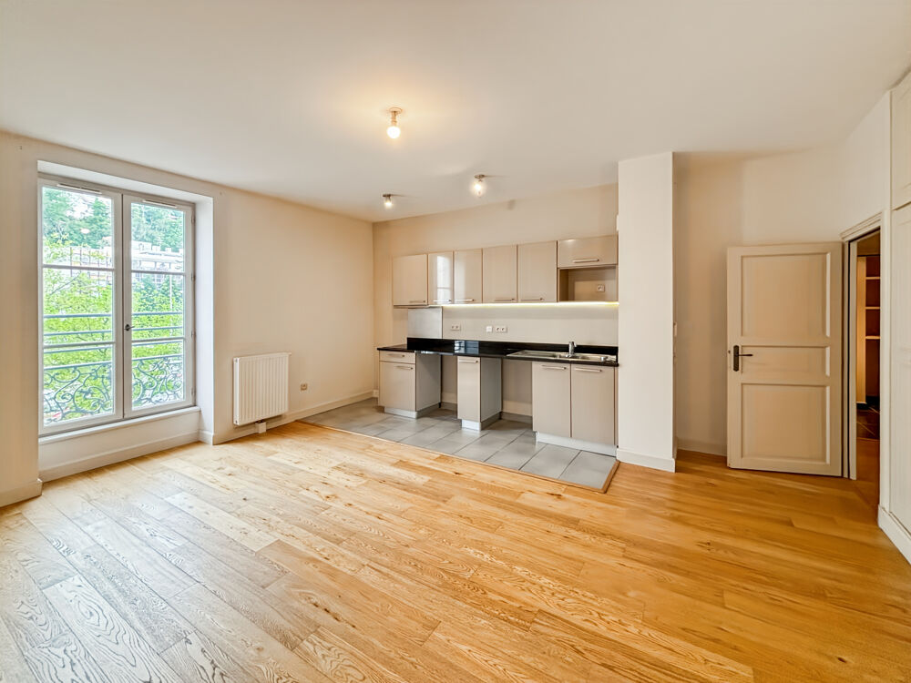 Appartement 3 pièces 69 m² · à Royat · 69 m² · 160 000 €
