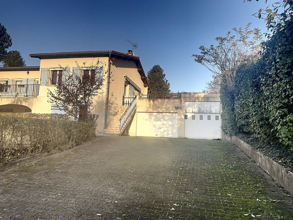 Grande maison familiale à vendre à Courpière 250 m2 habitables