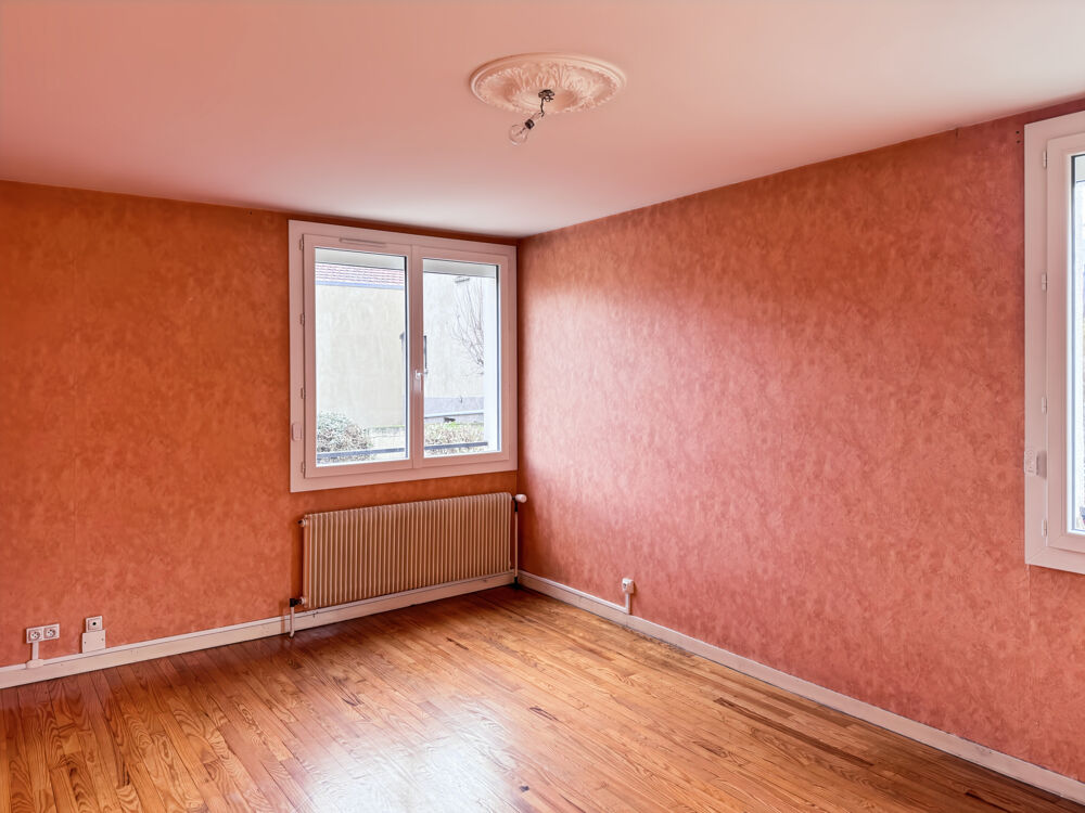 À VENDRE - APPARTEMENT T3 CLERMONT-FERRAND 62,64 m2 1ER ÉTAGE SANS ASCENSEUR PARKING & CAVE