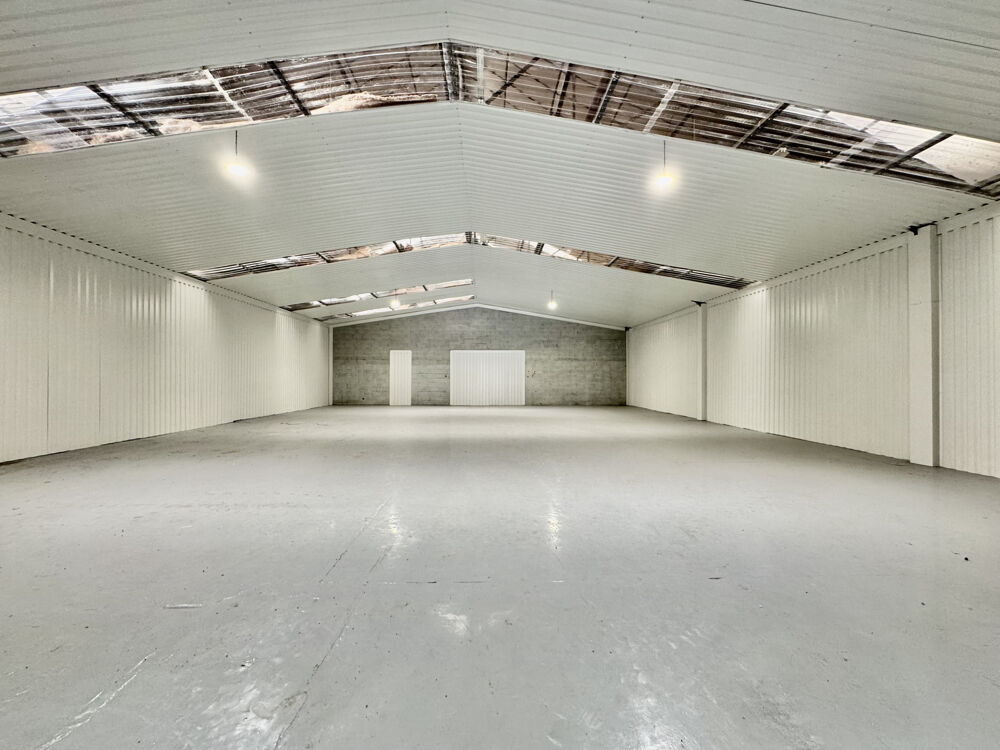   VENTE ENTREPÔT 631m2 à RIOM 63200.  625400€ Riom
