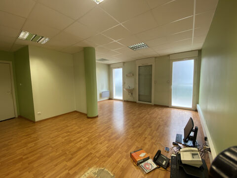   Local professionnel 110 m2   Quartier Montferrand   Clermont-Ferrand (63100) 
