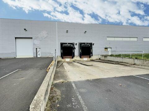 A LOUER ENTREP&Ocirc;T 1440M2 AVEC BUREAUX 170M2 &Agrave; CLERMONT-FERRAND 63100 9166 63100 Clermont ferrand