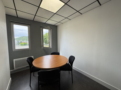   A LOUER PLATEAUX DE BUREAUX DE 102m2 à CLERMONT-FERRAND LE BREZET 