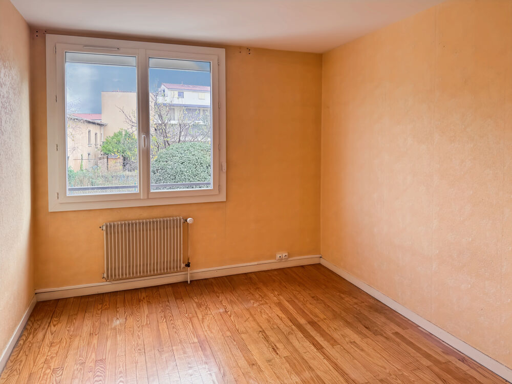 À VENDRE - APPARTEMENT T3 CLERMONT-FERRAND 62,64 m2 1ER ÉTAGE SANS ASCENSEUR PARKING & CAVE