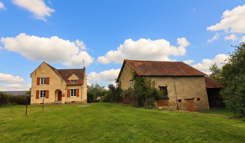   PROPRIETE DE 3849 M2 AVEC MAISON D'HABITATION ET DEPENDANCES COMMUNE DE MARCILLAT EN COMBRAILLE Propri�t�/ch�teau - 5 pi�ce(s) - 118 m�