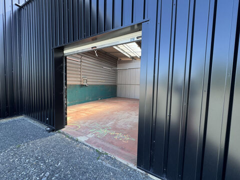   LOCATION ENTREPÔT DE 49m2 À CREUZIER-LE-NEUF ( agglomération de VICHY) 